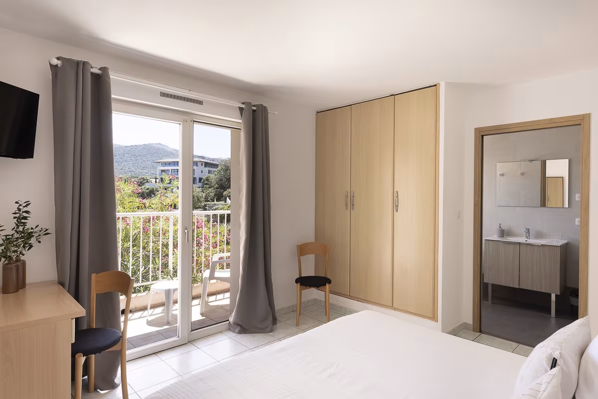 Chambre double confort - Hôtel Maristella - Algajola