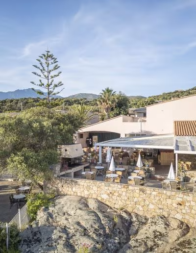 la terrasse du restaurant - Hôtel Maristella à Algajola