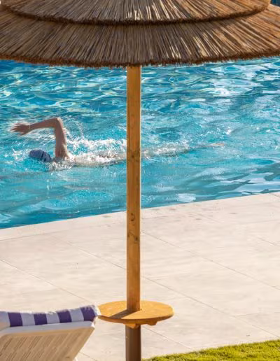 Hôtel avec piscine à Algajola en Corse